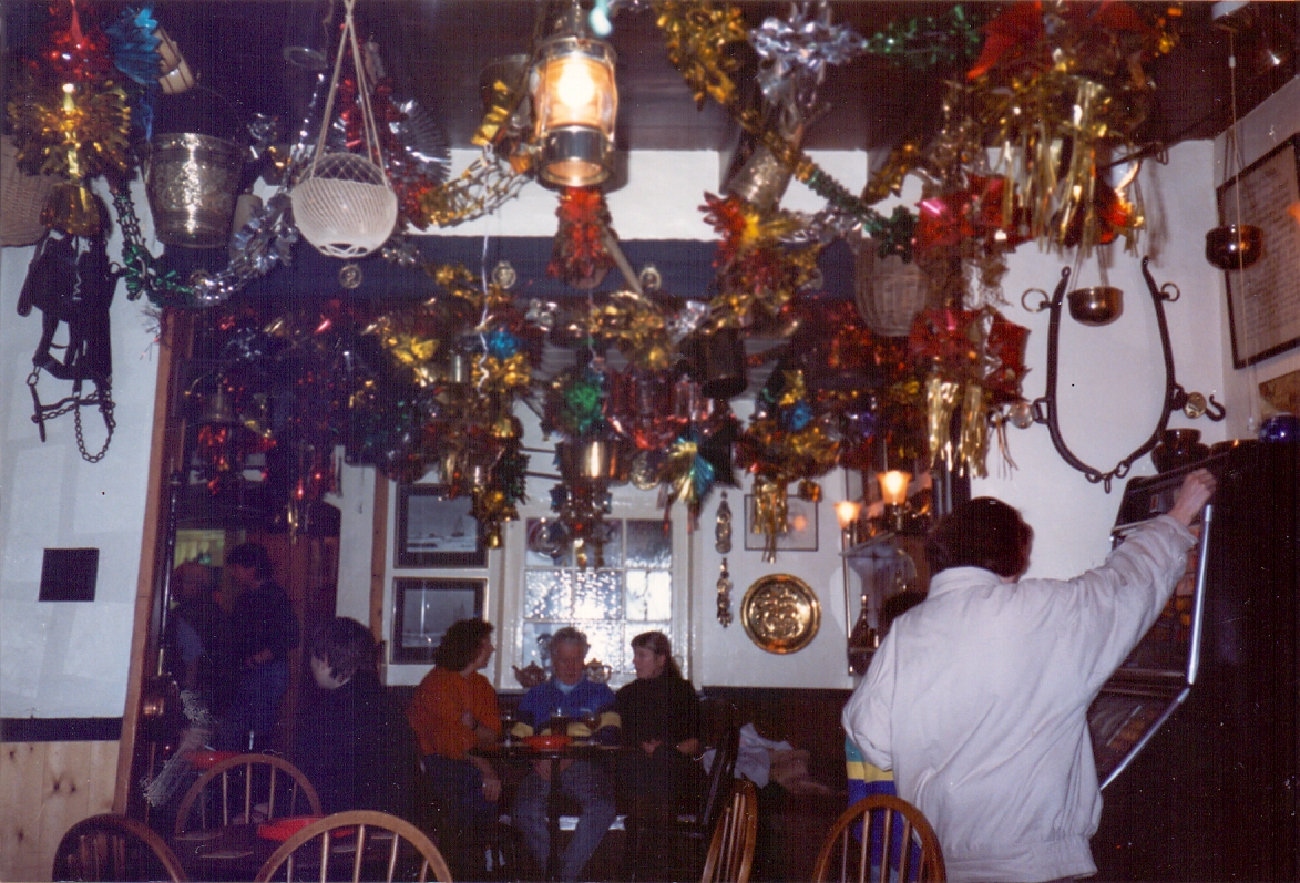 Christmas at the Crown, 1994