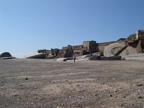 Gun emplacement on the beach, 2004